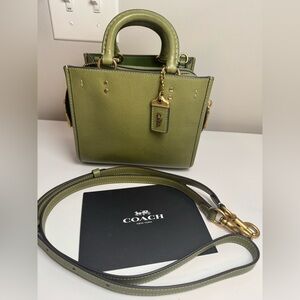 GUC Coach rogue 17 in plant green color